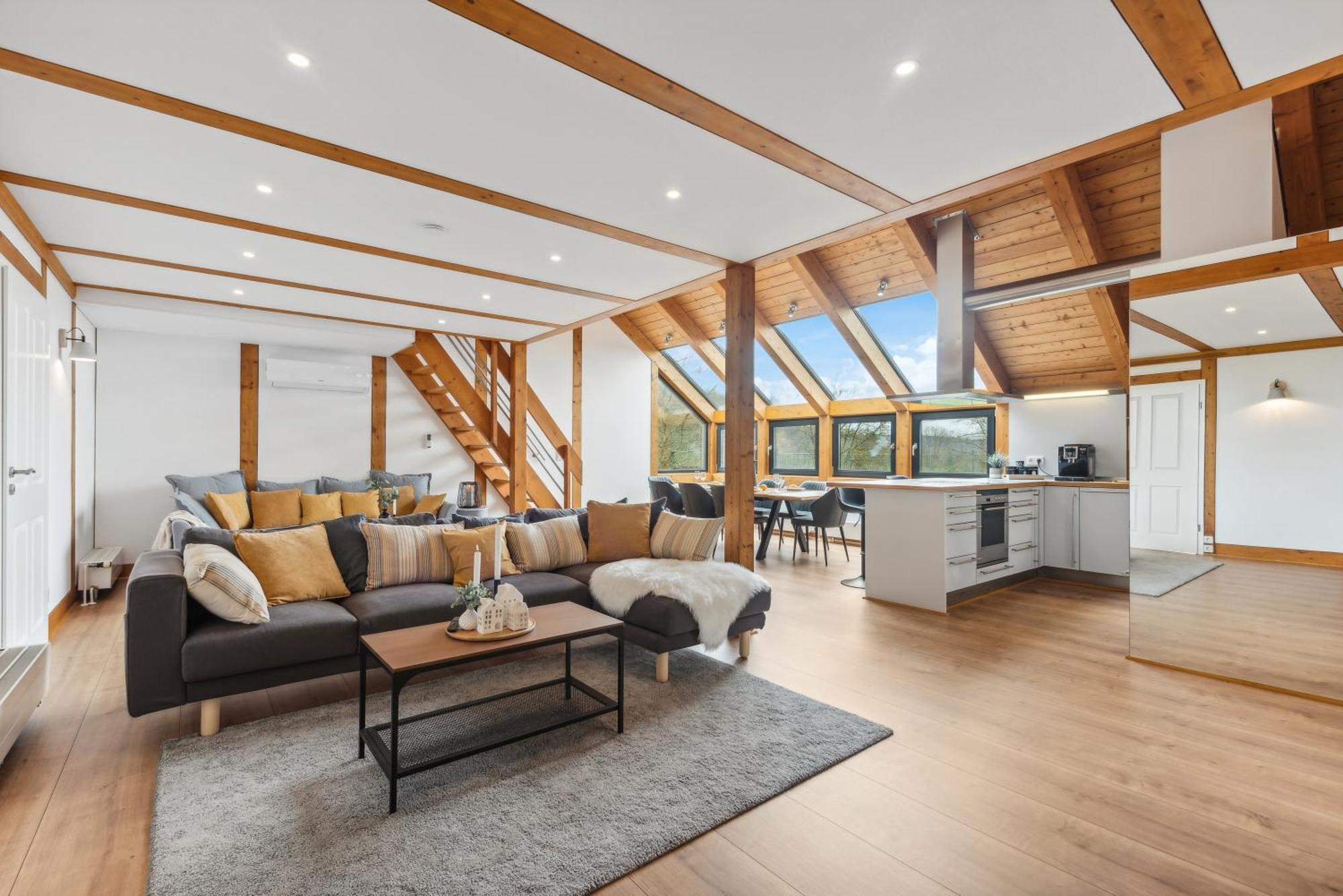 Apartment Alpine Golf Retreat: Luxury Maisonette With Sauna *
