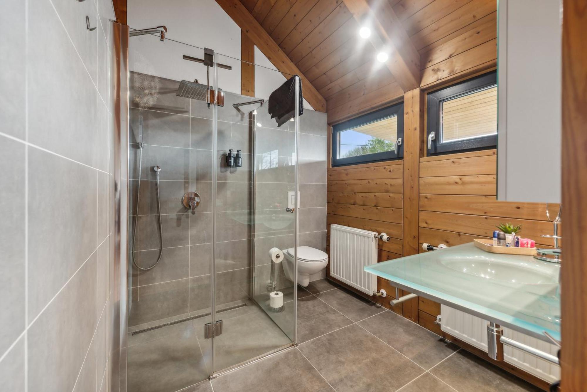Alpine Golf Retreat: Luxury Maisonette With Sauna Apartment Sankt Wendel